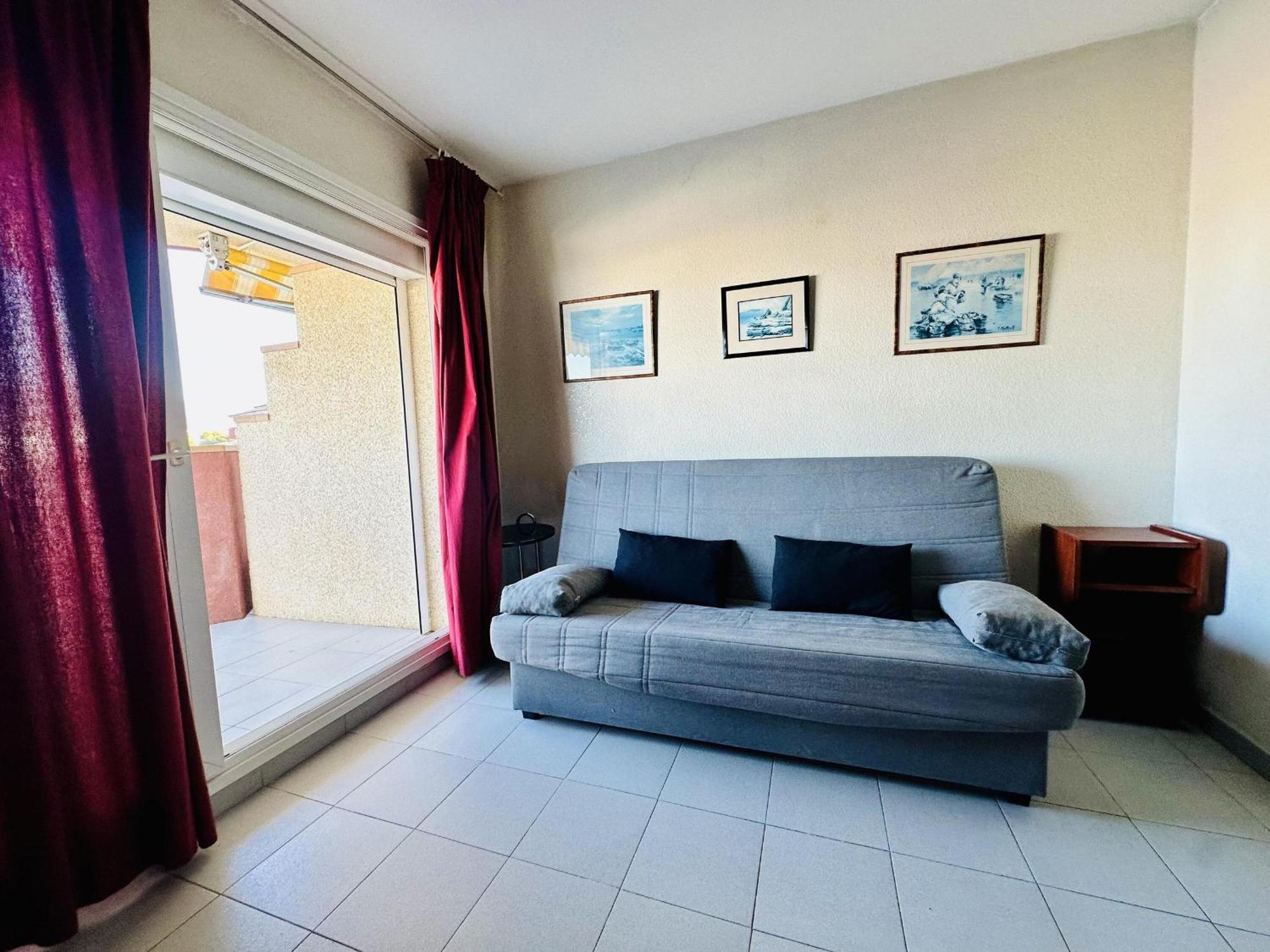 Appartement 2059 Rocmar 7 4-c, Excelente Situacion Frente Al Puerto Pesquero Y Con Vista A La Bahia. Gran Terraza. - Es-258-5 *